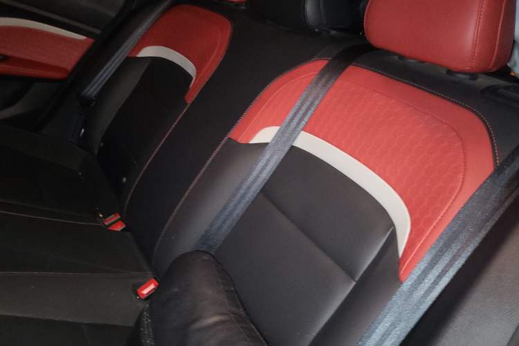 Used MG 5 2022 180 DVVT CVT Youth Luxury Edition
