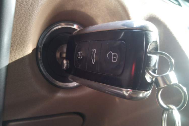 Used Volkswagen Phaeton 2014 3.0L Executive Model Vehicle Key