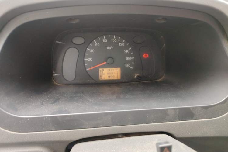 Used Wuling Zhiguang 2010 1.0L New Version Practical Short-Body L2Y