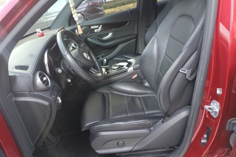 Used Mercedes-Benz GLC 2017 GLC 260 4MATIC Luxury Model
