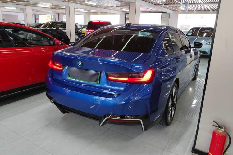 Used BMW i3 2024 eDrive 40 L Midnight Sports Package