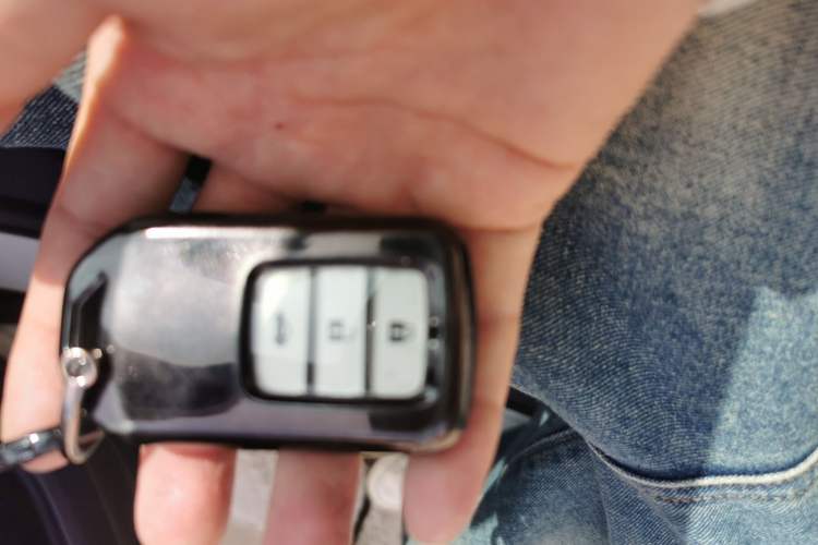 Used Honda CR-V 2021 240TURBO CVT 2WD Comfort Version Vehicle Key