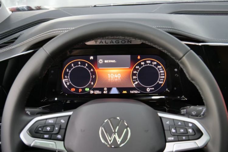 Used Volkswagen Talagon 2024 530TSI Four-Wheel-Drive Flagship Shengjing Pro Shared Edition 6 Seats Odometer Close Up