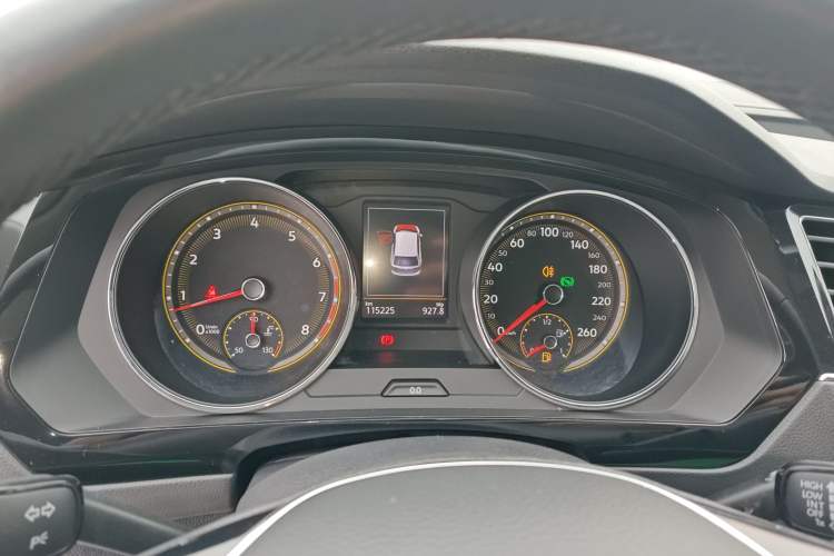 Used Volkswagen Tiguan L 2019 Revised 330TSI Automatic Two-Wheel Drive Smart & Luxury Edition China VI Standard
