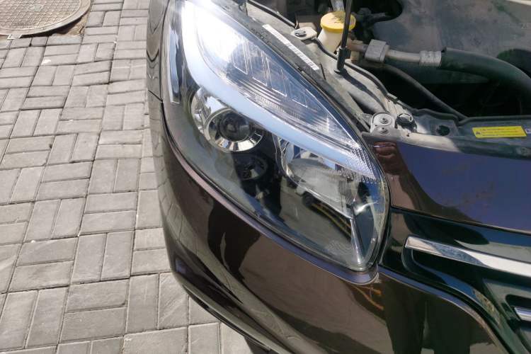 Used Renault Koleos (Import) 2014 2.0L Two-Wheel Drive Fashion Edition