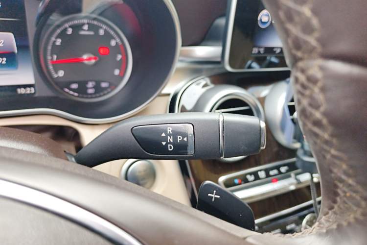 Used Mercedes-Benz C-Class 2015 C 200 L