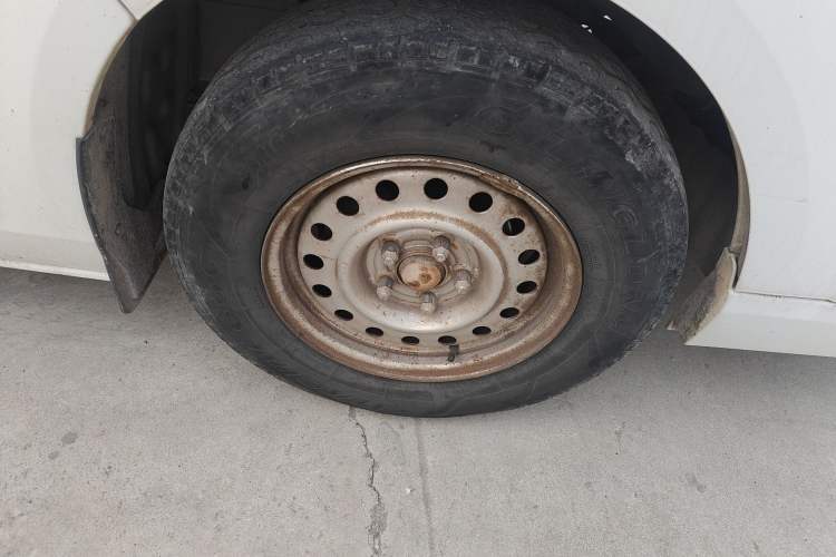 Used Foton Scenic G7 2017 2.0L Long-Wheelbase Commercial Van High-Roof Version 4 Seats 4Q20M
