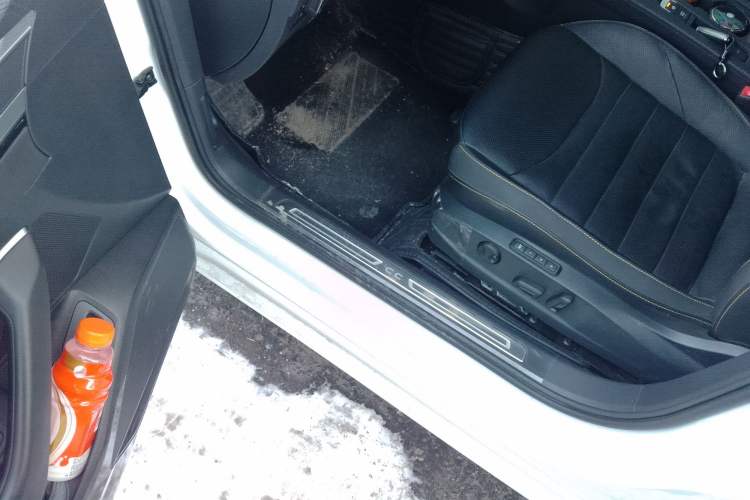 Used Volkswagen FAW-Volkswagen CC 2023 380TSI Striking Edition
