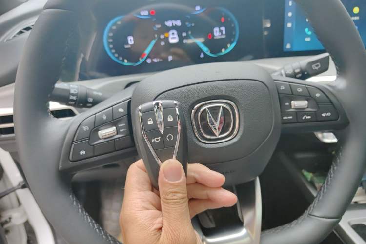 Used CHANGAN CS35PLUS 2021 Blue Whale NE 1.4T DCT Luxury Model