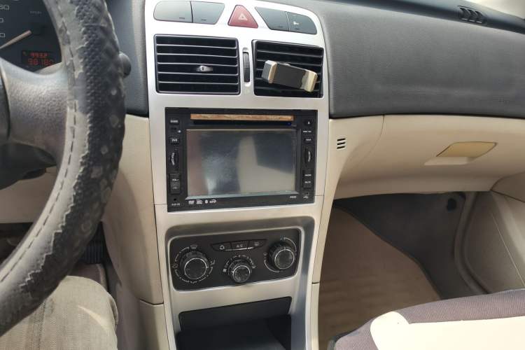 Used Peugeot 307 2012 Hatchback 1.6L Manual Comfort Edition