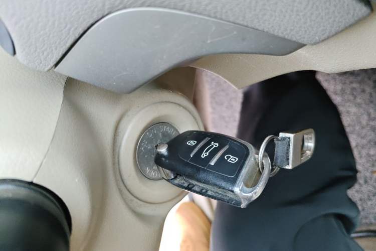 Used Nissan Sylphy 2012 Classic 1.6XE Automatic Comfort Edition Vehicle Key