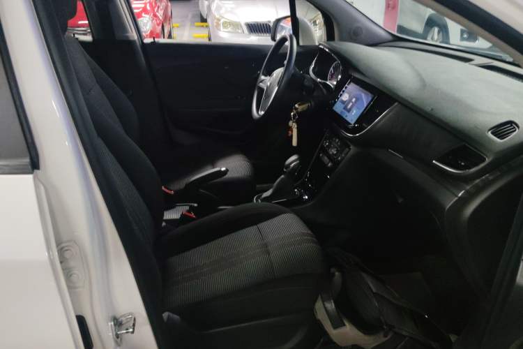 Used Buick Encore 2017 18T Automatic Two-Wheel Drive Urban Leading Model Right Front Seat