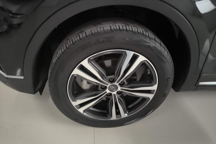 Used Geely Auto Emgrand X7 Sport 2022 1.8TD DCT Zhiya Trim
