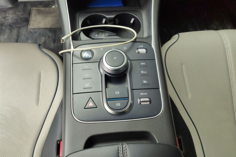 Used BYD Destroyer 05 2024 HONOR Edition DM-i 55KM Luxury Model Gear Lever