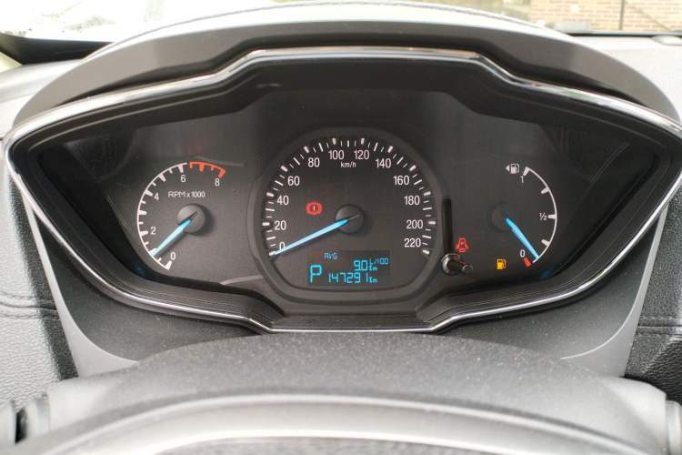 Used Ford Escort 2015 1.5L Automatic Fashion Model Instrument Cluster
