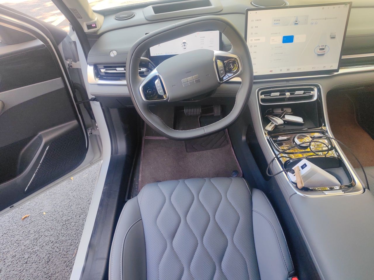 Geely Galaxy A7 2025 Model EM-i 150km Exploration+ Edition — снимка 7