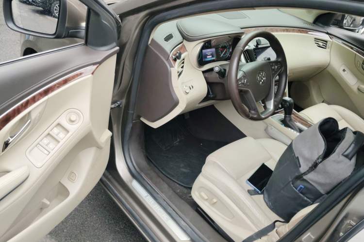 Used Buick LaCrosse 2013 2.4L SIDI Leading Comfort Version
