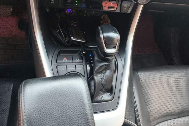 Used Toyota Wildlander 2020 2.0L CVT Four-Wheel Drive Premium Edition