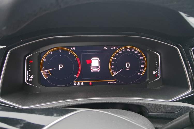 Used Volkswagen T-ROC 2019 280TSI DSG Two-Wheel-Drive Luxury Version China V Emission Standard Instrument Cluster