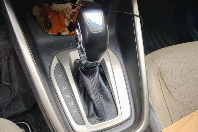 Used Ford Escort 2015 1.5L Automatic Fashion Model
