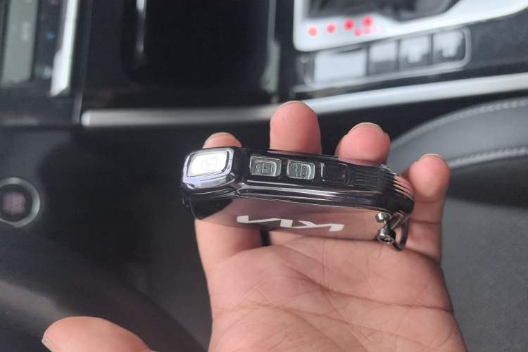 Used Kia K3 2021 Revised 1.5L CVT Fashion Edition Vehicle Key