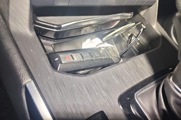 Used Wey VV5 2017 2.0T Flagship Edition
