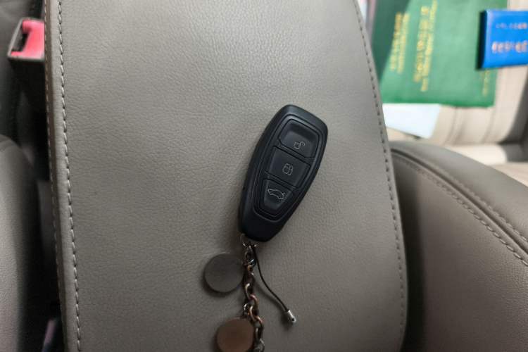 Used Ford Mondeo 2011 2.0L GTDi240 Luxury Sport Edition