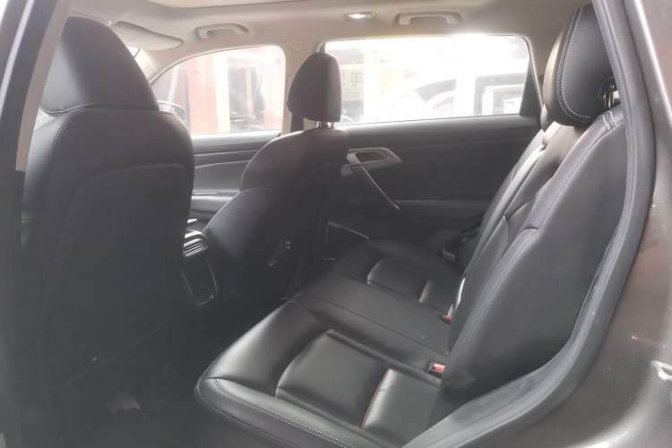 Used Geely Auto Emgrand X7 Sport 2018 1.8TD Automatic Two-Wheel Drive Smart Connect 4G Internet Edition