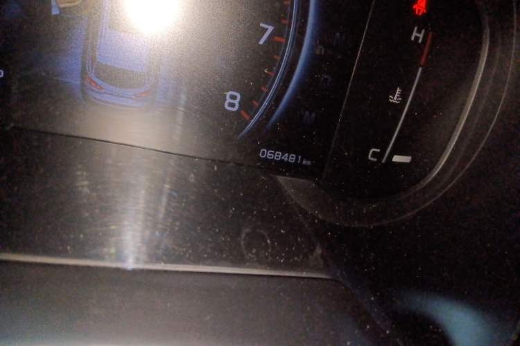 Used Geely Auto Emgrand X7 Sport 2018 1.8TD Automatic Two-Wheel Drive Smart Connect 4G Internet Edition Odometer Close Up