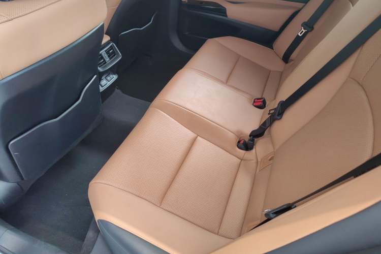 Used Lexus ES 2022 200 Excellence Edition
