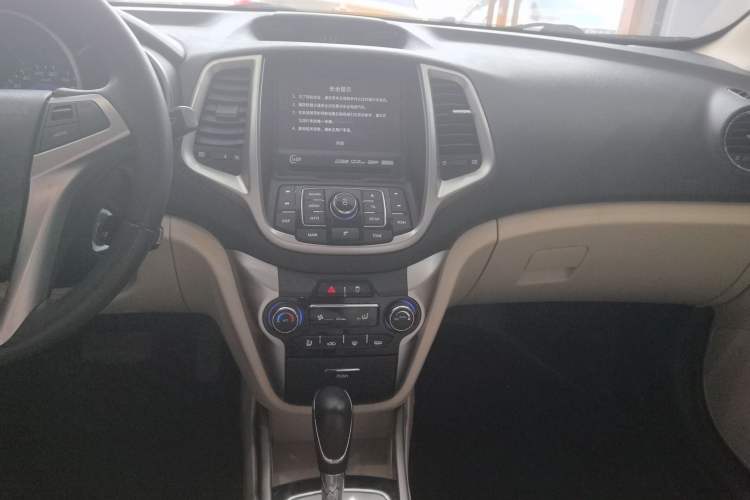 Used CHANGAN Eado 2015 1.6L Automatic Luxury Model Audio And AC Panel