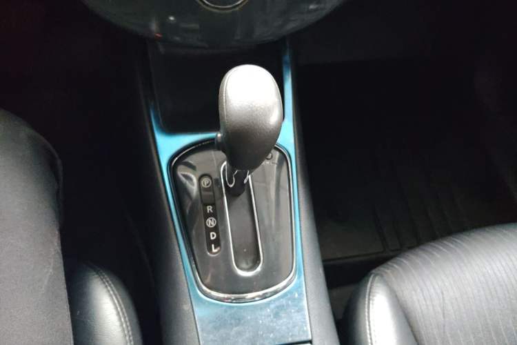 Used Nissan Tiida 2011 1.6L CVT Smart Version