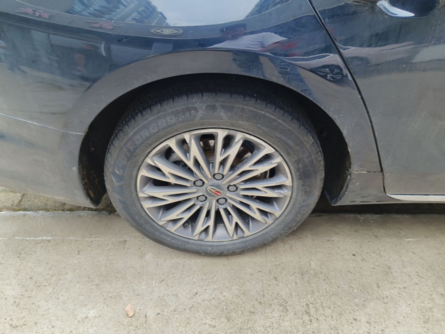 Hongqi H5 2023 2.0T Automatic Smart Connect Flagship Edition - Chinese Trim Xiang — снимка 11