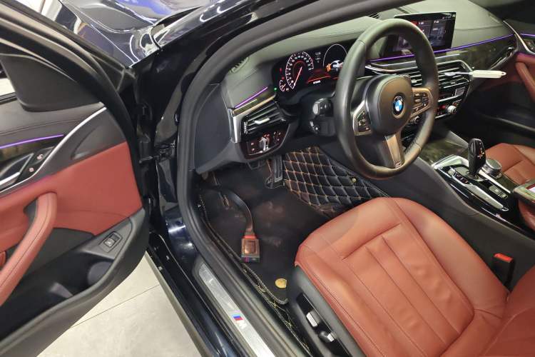 Used BMW 5 Series 2019 530Li Leading Model M Sport Package