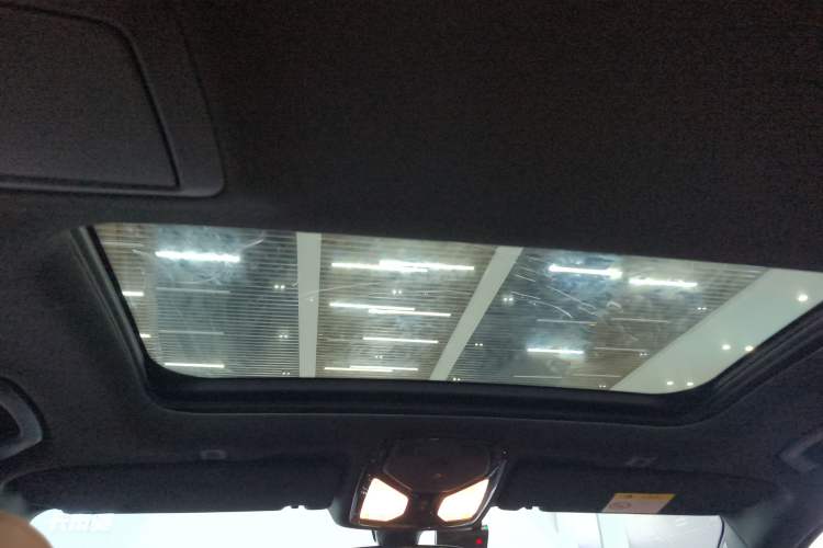 Used BMW 5 Series 2019 Facelifted 530Li Leading Edition M Sport Package