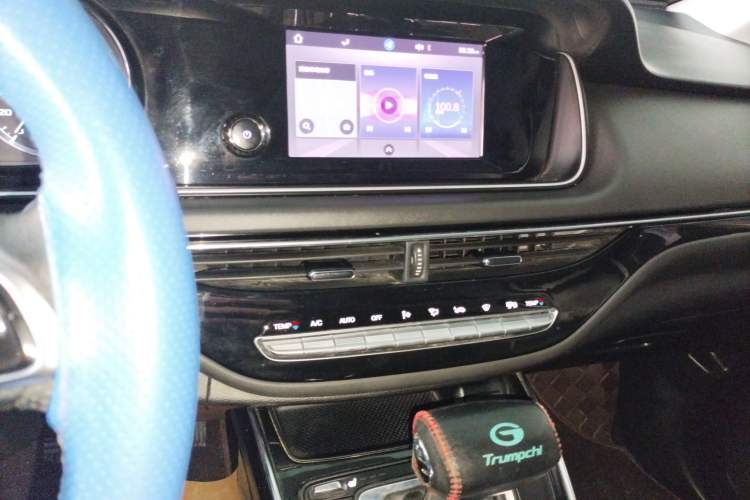 Used GAC Trumpchi M6 2021 270T DCT Elite Edition (7-seater)