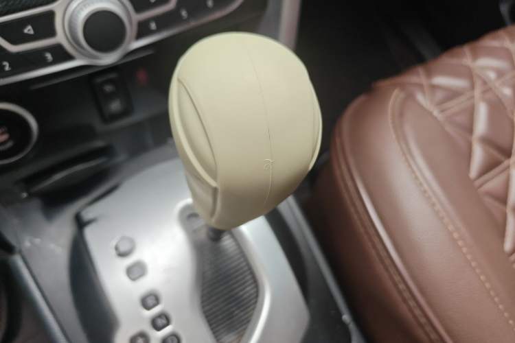 Used Renault Koleos 2013 2.5L Two-Wheel-Drive Urban Edition
