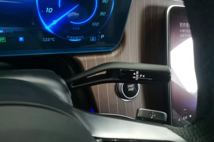 Used Mercedes-Benz EQE SUV 2024 500 4MATIC Pioneer Edition