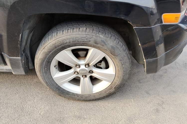 Used Jeep Patriot 2014 2.4L Luxury Navigation Edition