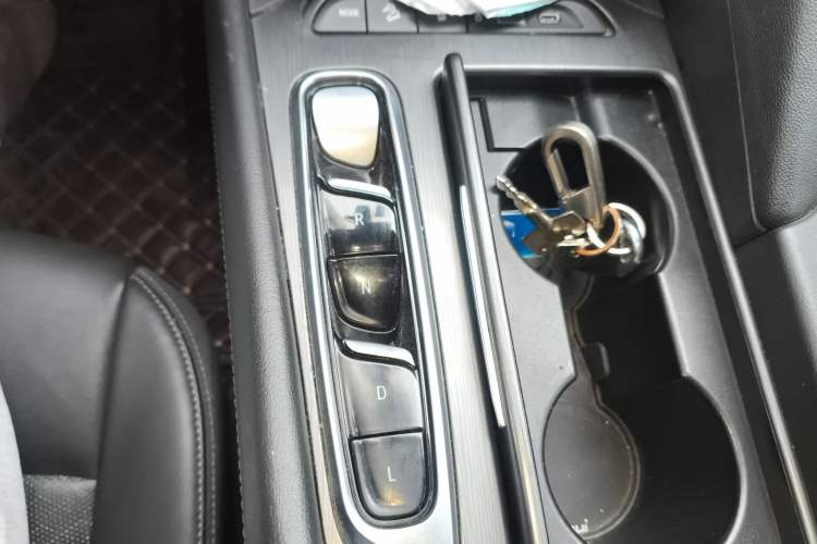 Used Buick Enclave 2020 28T Two-Wheel Drive Prestige Version