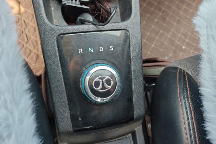 Used BAIC New Energy EC 2017 EC200 Dynamic Edition Gear Lever