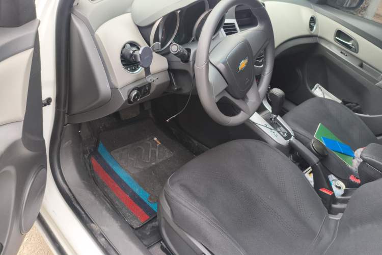 Used Chevrolet Cruze 2012 1.6L SL Grand Edition Automatic Driver Seat