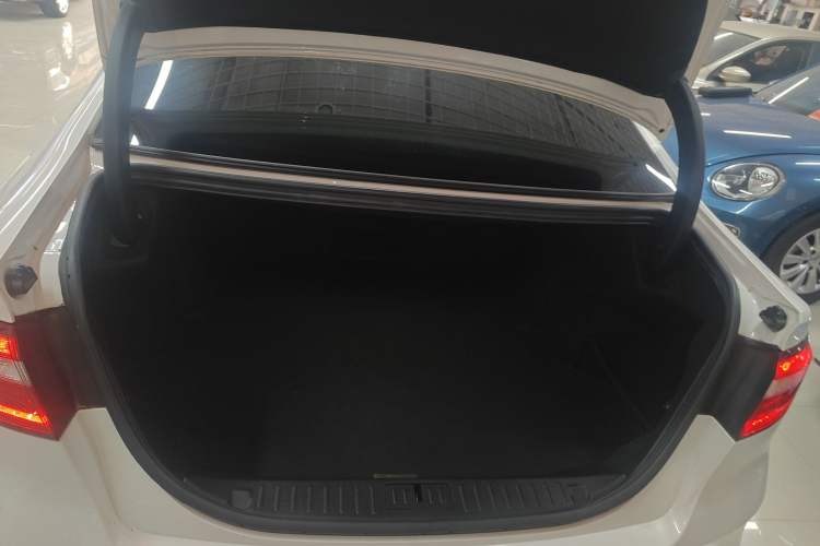 Used Ford Taurus 2015 EcoBoost 245 Luxury Model