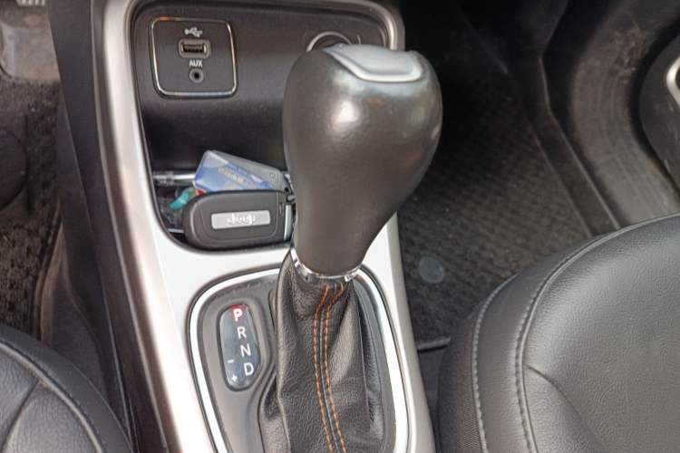 Used Jeep Compass 2017 200T Automatic Family Edition
