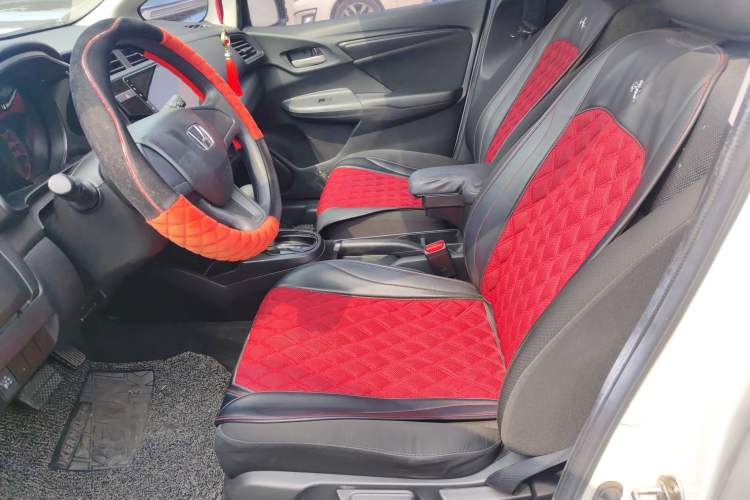 Used Honda Fit 2018 1.5L CVT Comfort Sunroof Version