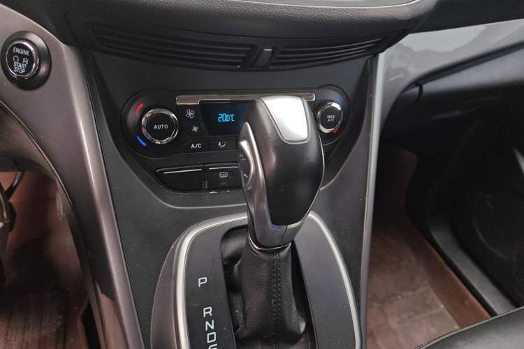 Used Ford Kuga 2015 2.0L GTDi Four-Wheel Drive Elite Model