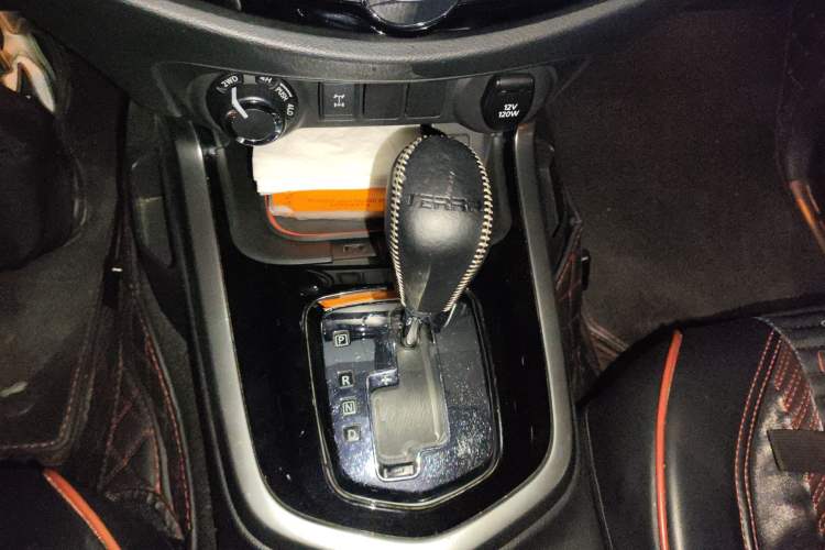 Used Nissan Terra 2018 2.5L Automatic 4x4 Luxury Edition
