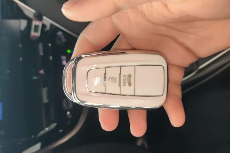 Used Toyota Camry 2021 2.0G Luxury Edition
