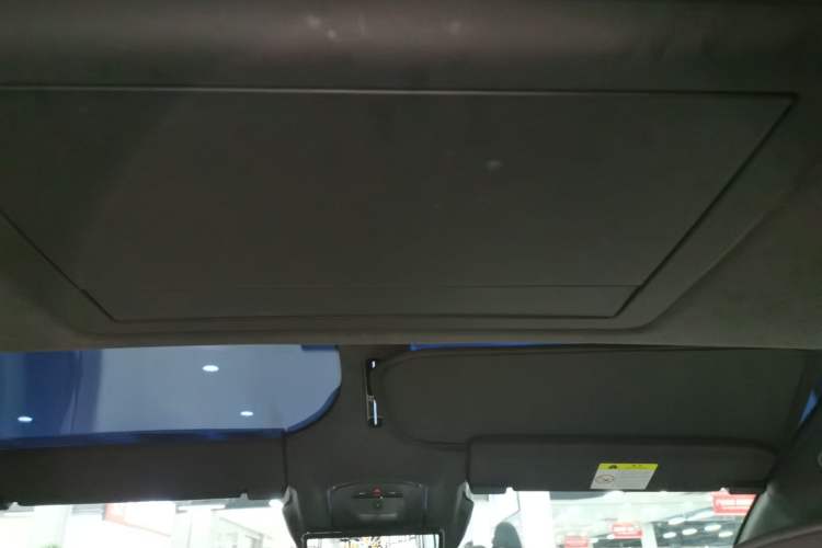 Used Avatr 12 2025 Ultra Extended-Range Edition Headliner