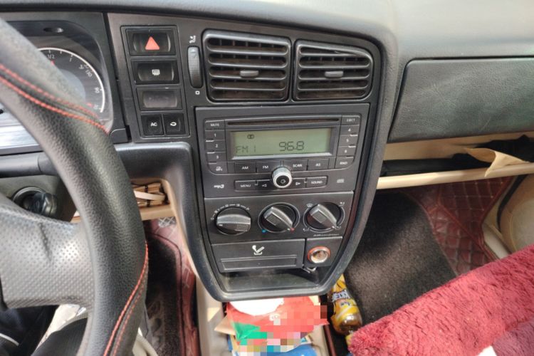 Used Volkswagen Jetta 2006 GIF Avant-Garde Millionth Anniversary Edition Audio And AC Panel